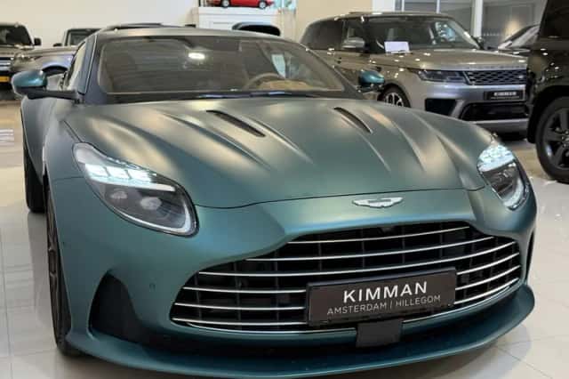 Aston Martin DB12 (2024) thumbnail 4