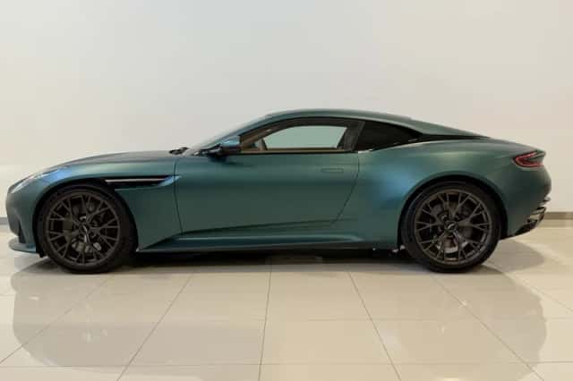 Aston Martin DB12 (2024) thumbnail 5