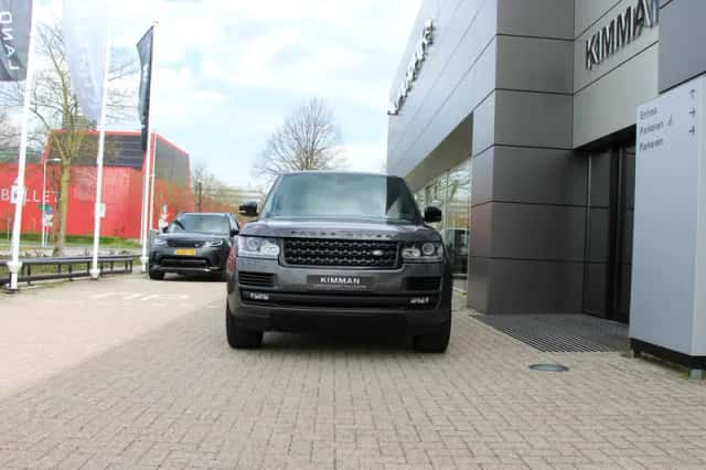 Land Rover Range Rover (2017) thumbnail 3