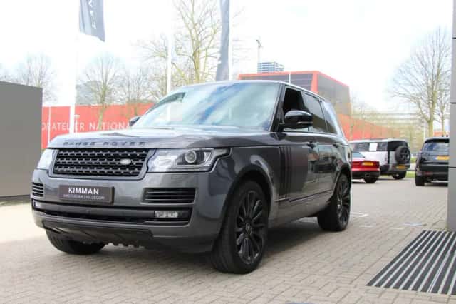 Land Rover Range Rover (2017) thumbnail 4