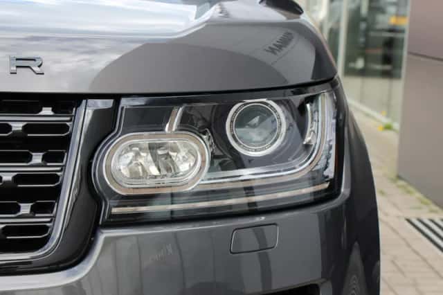 Land Rover Range Rover (2017) thumbnail 5