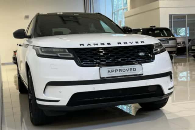 Land Rover Range Rover Velar (2026) thumbnail 3