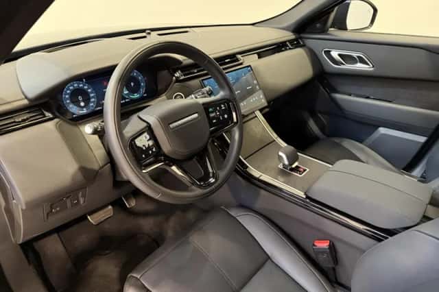 Land Rover Range Rover Velar (2026) thumbnail 5