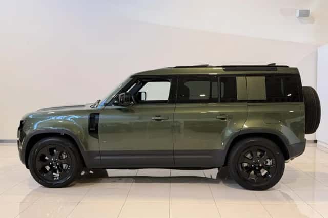 Land Rover Defender (2026) thumbnail 2