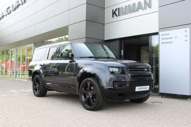 Land Rover Defender (2024) thumbnail 2