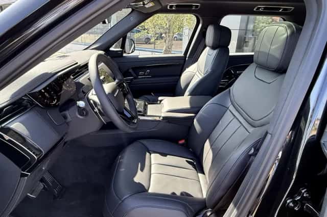 Land Rover Range Rover Sport (2026) thumbnail 6