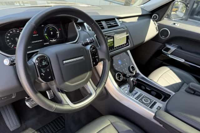 Land Rover Range Rover Sport (2022) thumbnail 4