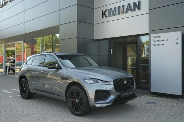 Jaguar F-Pace (2024) thumbnail 2