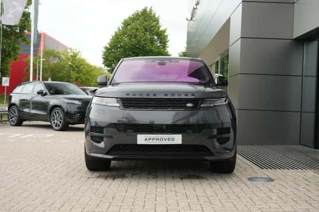 Land Rover Range Rover Sport (2023) thumbnail 4