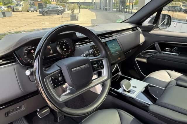 Land Rover Range Rover (2025) thumbnail 6