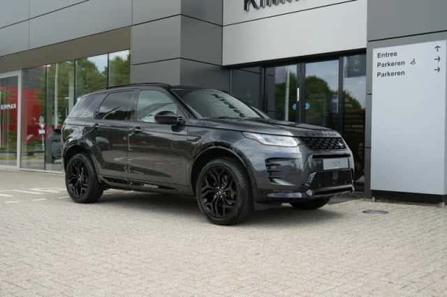 Land Rover Discovery Sport (2026) thumbnail 2