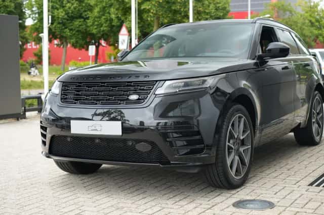 Land Rover Range Rover Velar (2026) thumbnail 4