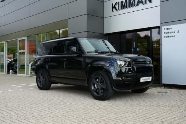 Land Rover Defender (2024) thumbnail 2