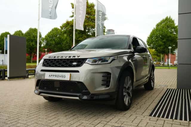Land Rover Discovery Sport (2024) thumbnail 4
