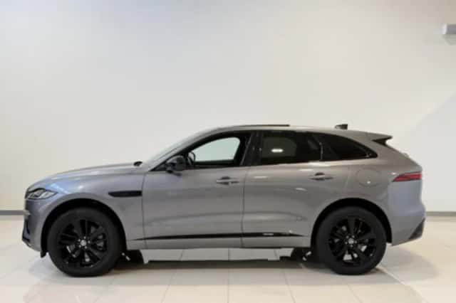 Jaguar F-Pace (2024) thumbnail 2