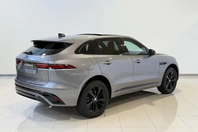 Jaguar F-Pace (2024) thumbnail 3