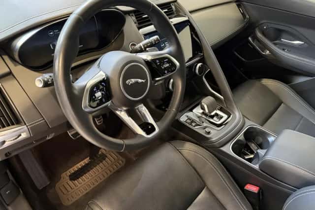Jaguar E-Pace (2024) thumbnail 6