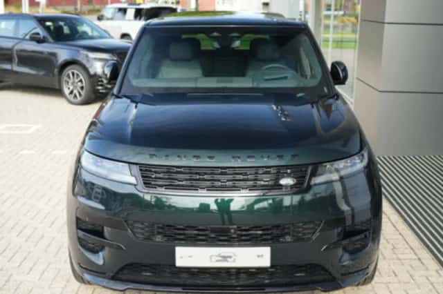 Land Rover Range Rover Sport (2026) thumbnail 5
