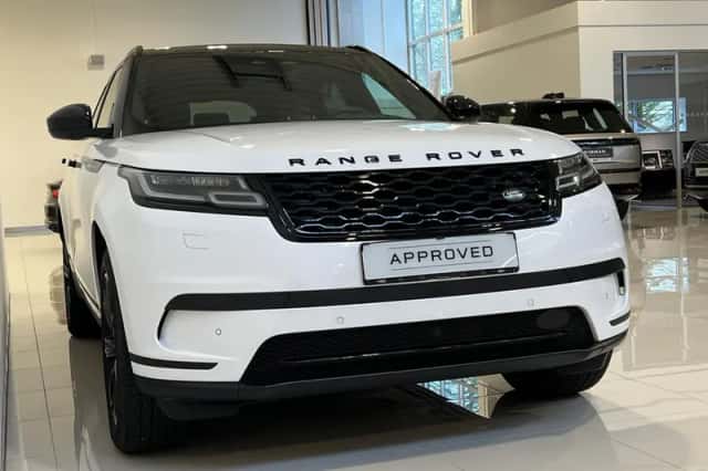 Land Rover Range Rover Velar (2023) thumbnail 3