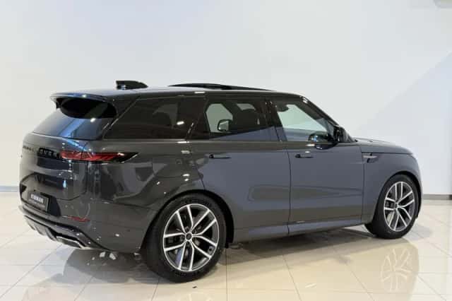 Land Rover Range Rover Sport (2026) thumbnail 3