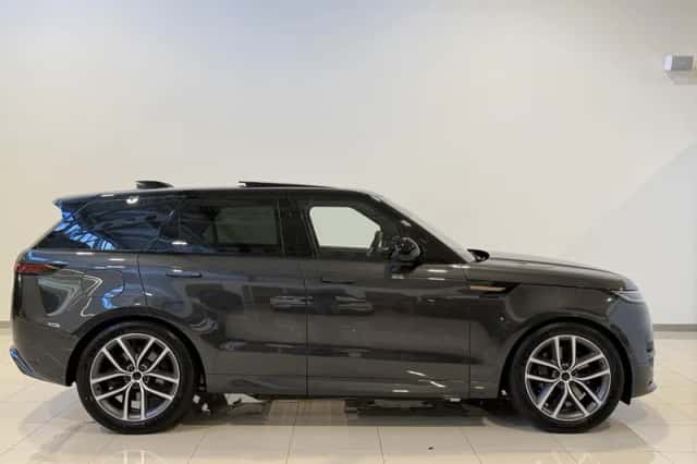 Land Rover Range Rover Sport (2026) thumbnail 4