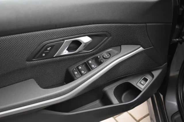 BMW 3-Serie (2020) thumbnail 6