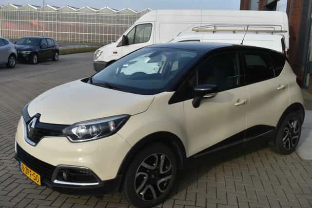 Renault Captur (2015) thumbnail 4