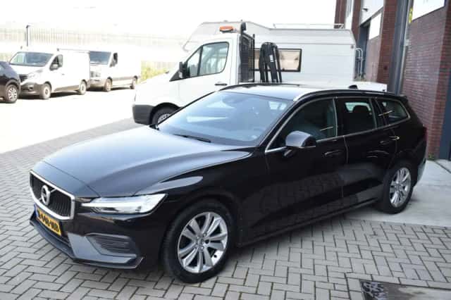 Volvo V60 (2020) thumbnail 4