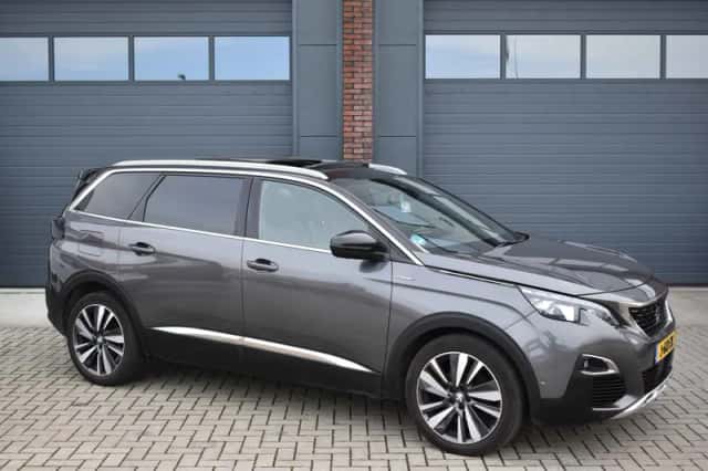 Peugeot 5008 (2020) thumbnail 1