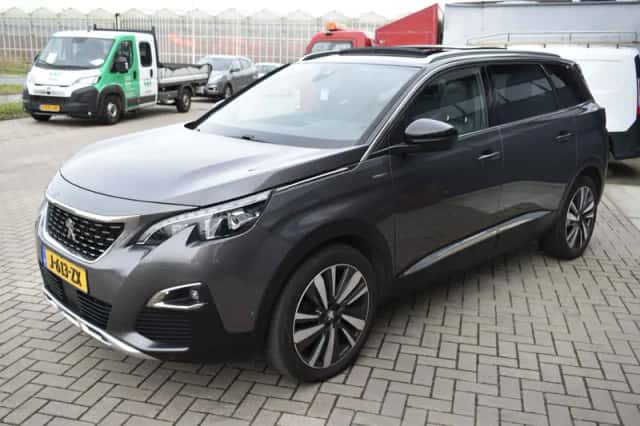 Peugeot 5008 (2020) thumbnail 4