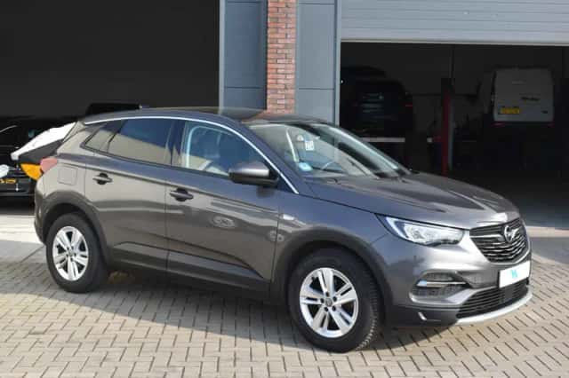 Opel Grandland (2020) thumbnail 1