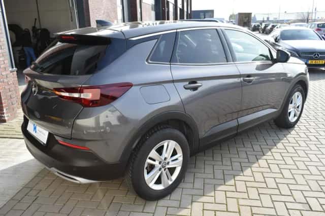 Opel Grandland (2020) thumbnail 2