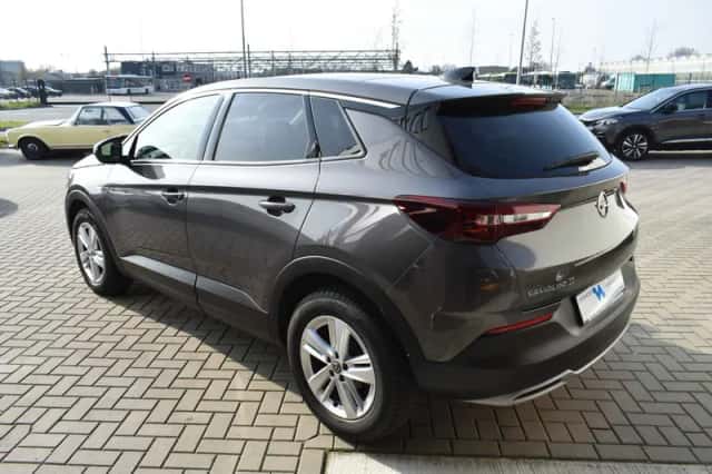 Opel Grandland (2020) thumbnail 3