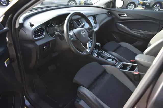 Opel Grandland (2020) thumbnail 5