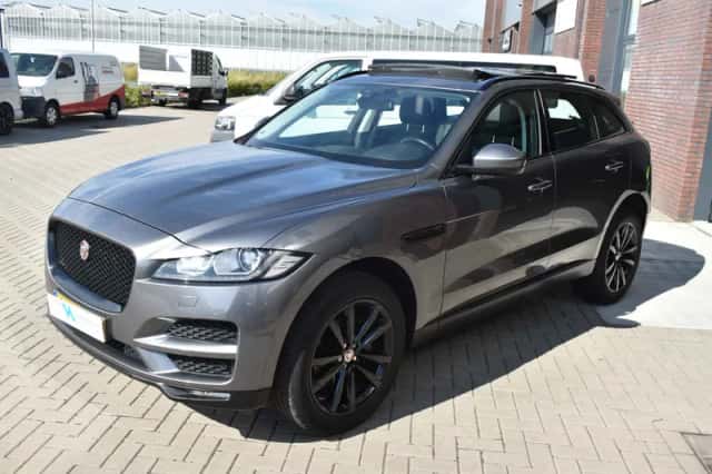 Jaguar F-Pace (2018) thumbnail 5