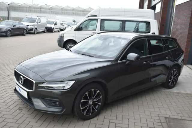 Volvo V60 (2021) thumbnail 4