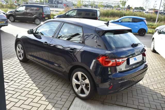 Audi A1 (2019) thumbnail 3