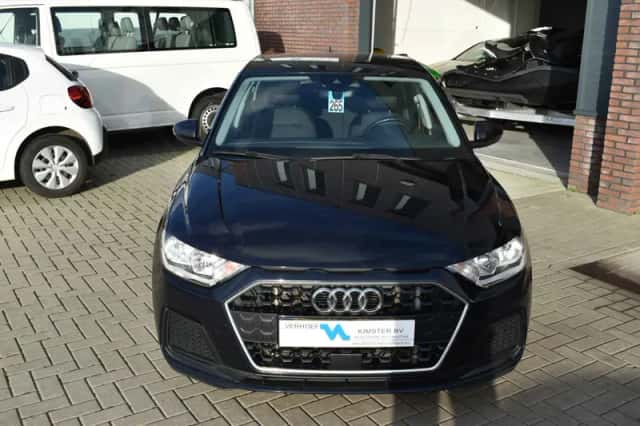 Audi A1 (2019) thumbnail 6