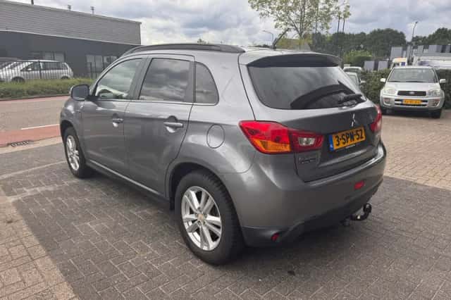 Mitsubishi ASX (2014) thumbnail 3