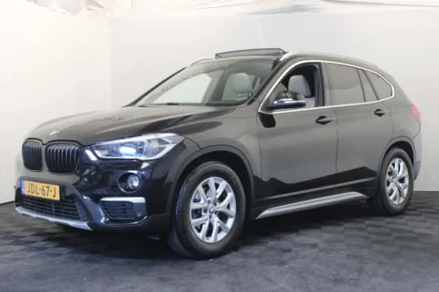 BMW X1 (2016) thumbnail 1
