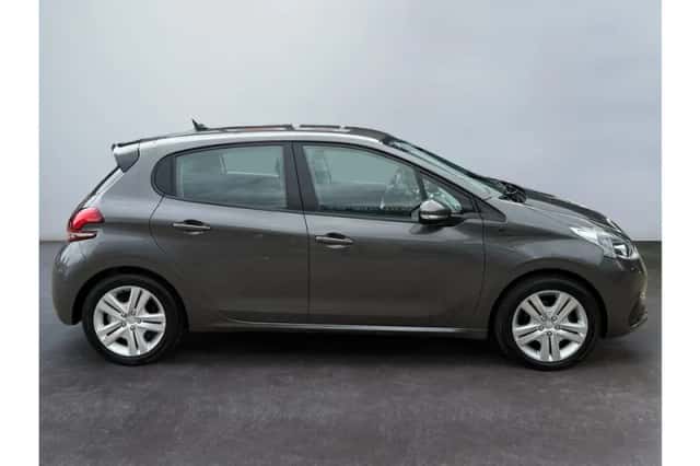 Peugeot 208 (2019) thumbnail 6