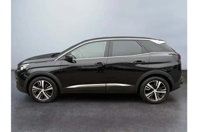 Peugeot 3008 (2019) thumbnail 2