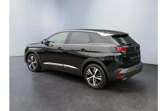 Peugeot 3008 (2019) thumbnail 3