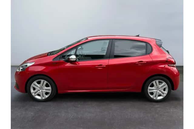 Peugeot 208 (2019) thumbnail 2