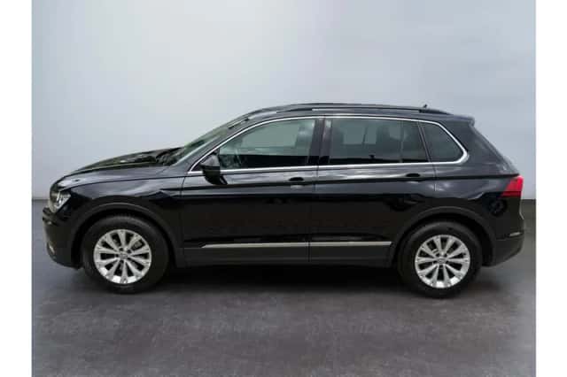Volkswagen Tiguan (2019) thumbnail 2