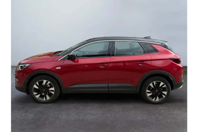 Opel Grandland (2020) thumbnail 2