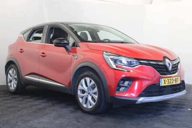 Renault Captur (2021) thumbnail 5