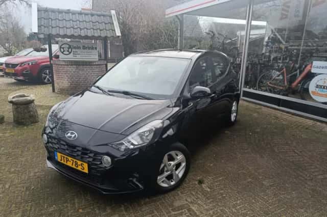 Hyundai i10 (2021) thumbnail 1