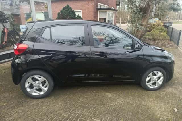 Hyundai i10 (2021) thumbnail 4