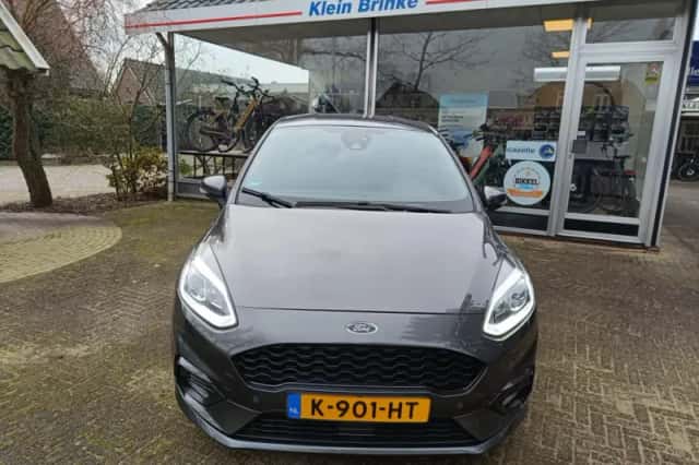 Ford Fiesta (2021) thumbnail 2
